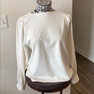 And Taylor Off-White Top  Full/Gathered Long Sleeves, NWT Large